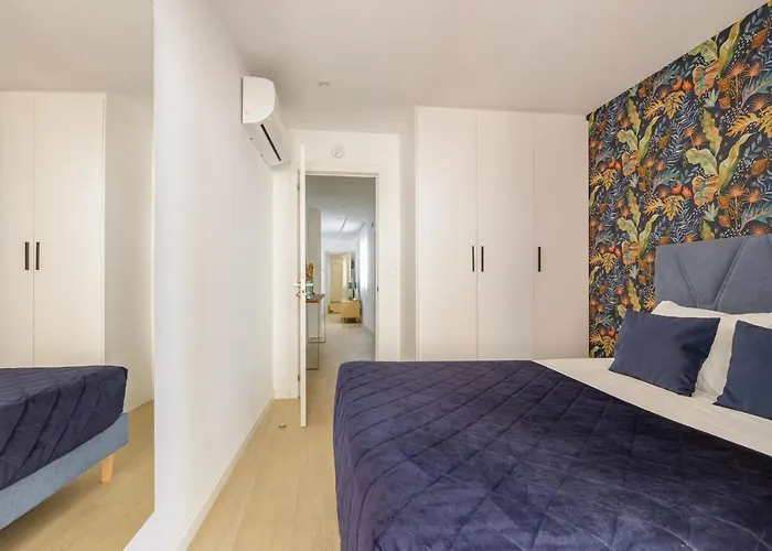 Spacious & Quiet Apartment By Hellomalaga - Azahar