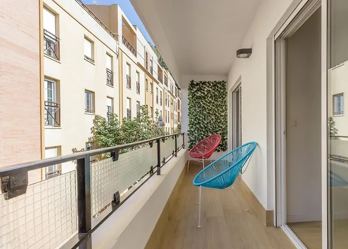 Spacious & Quiet Apartment By Hellomalaga - Azahar